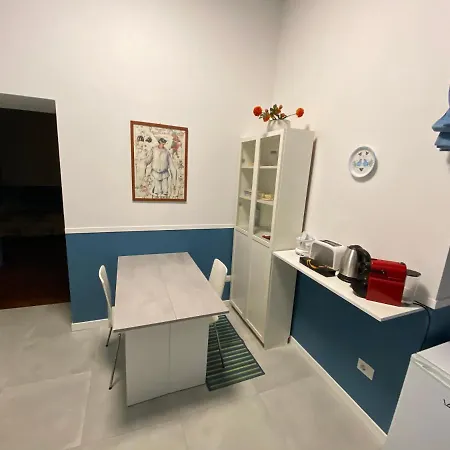 Panto' 2 Steps To Toledo Street * Nápoly