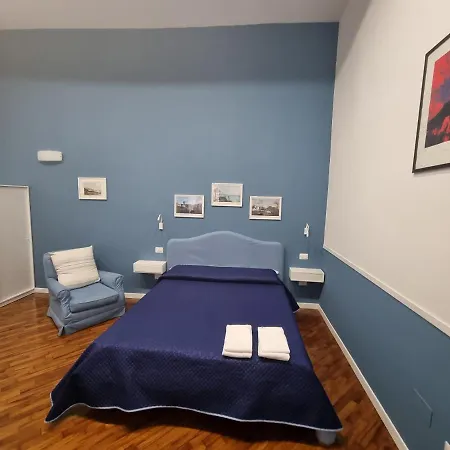 Panto' 2 Steps To Toledo Street * Nápoly